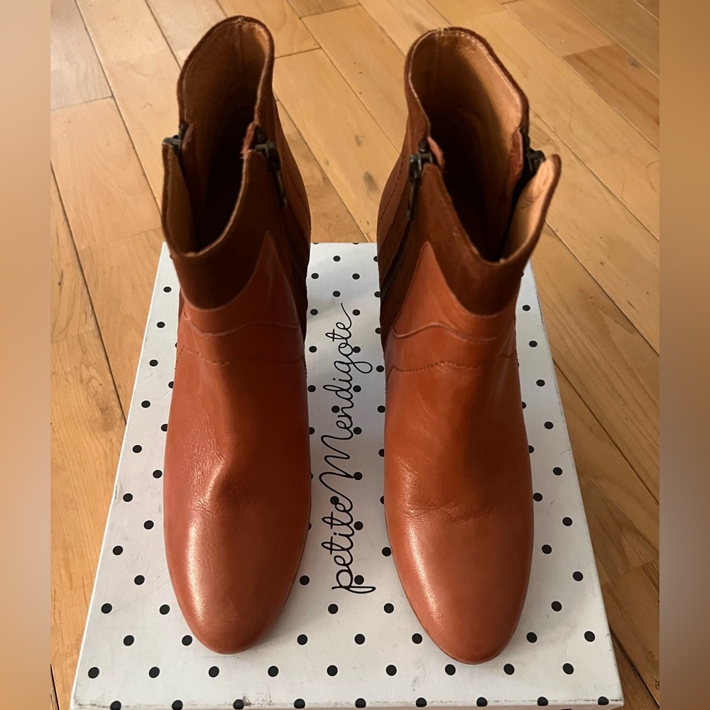 Stylish Tan Ankle Boots